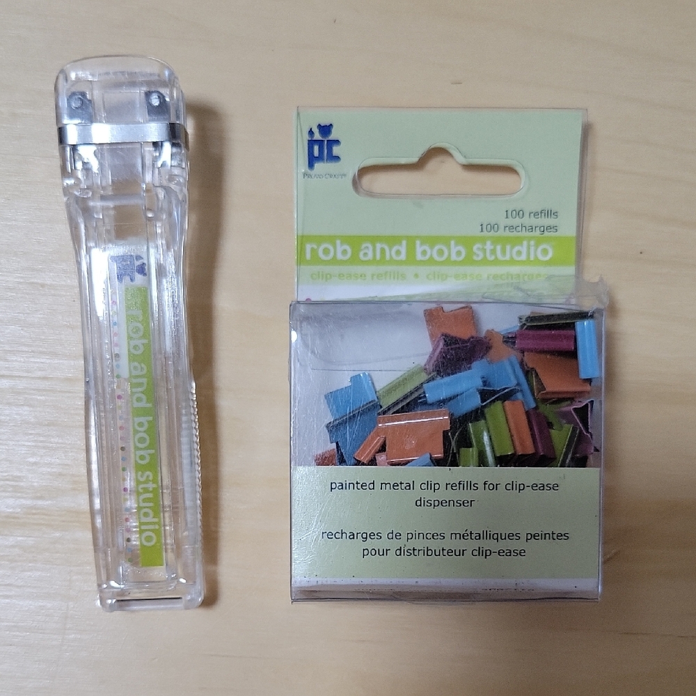 Clip Dispenser with Multicolor Refills
